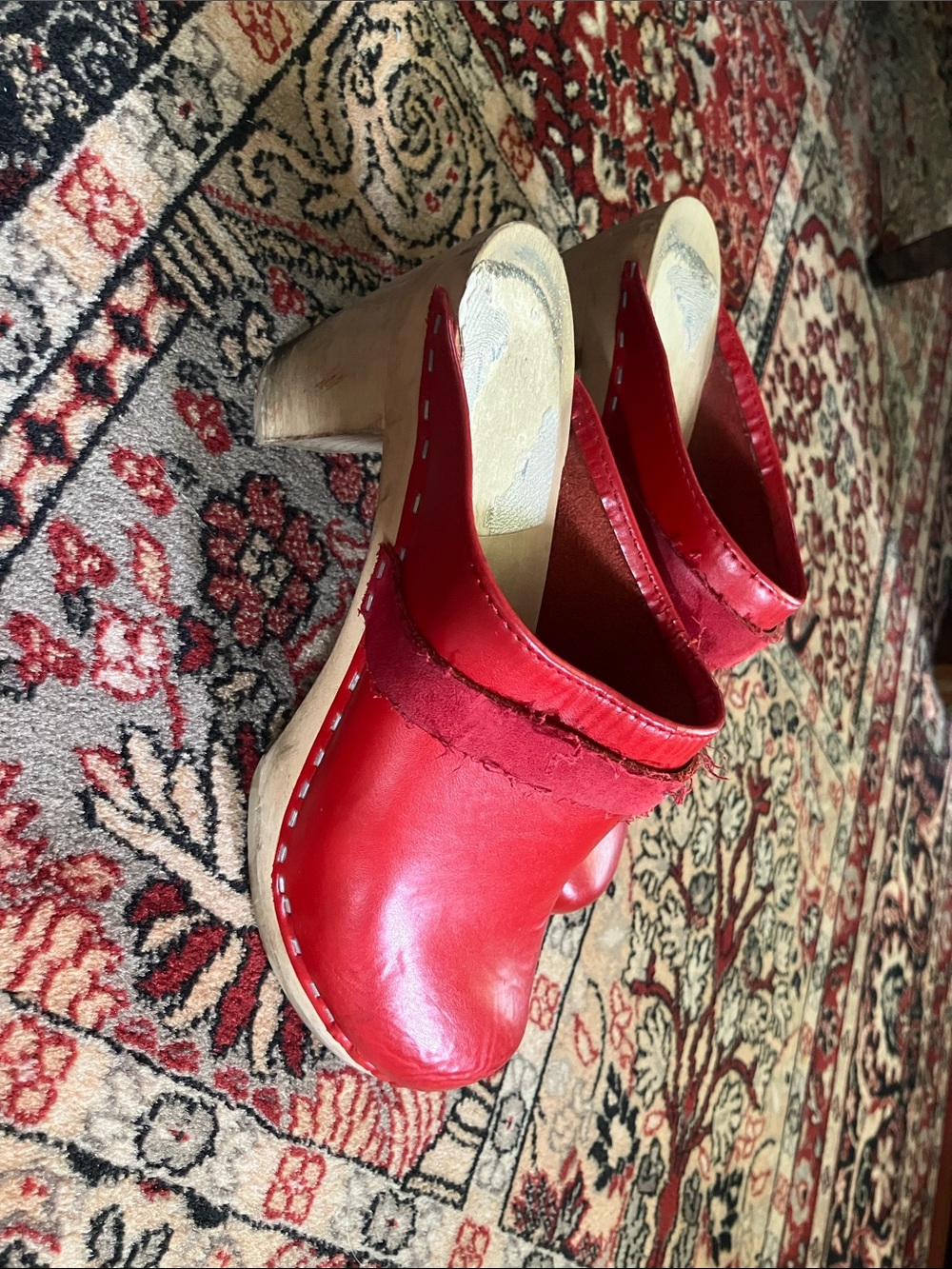🌺 4 for $20.00 maguba heeled clog size 36
